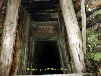 Eingang des Besucherstollen, welcher zur Zeit leider geschlossen ist, u.a. weil ein Festnetzanschluß fehlt - dt. Bürokratie !!