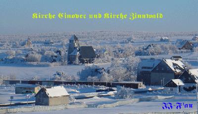 Der Blick auf die zwei Kirchen